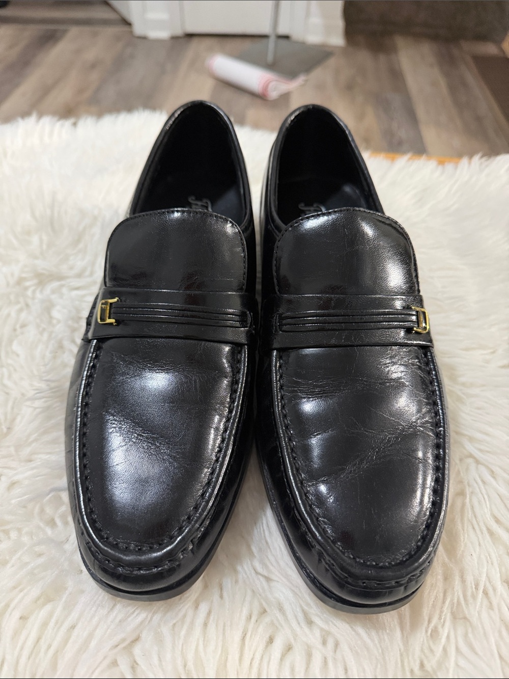 Florsheim Black Leather Penny Loafers with Gold Hardware Size 11 NWOT